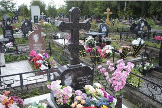 Крест с голгофой из Дымовского гранита