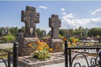 Крест в старорусском стиле