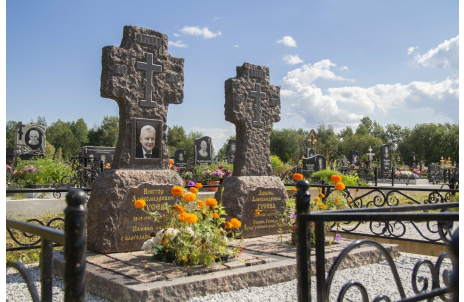 Крест в старорусском стиле