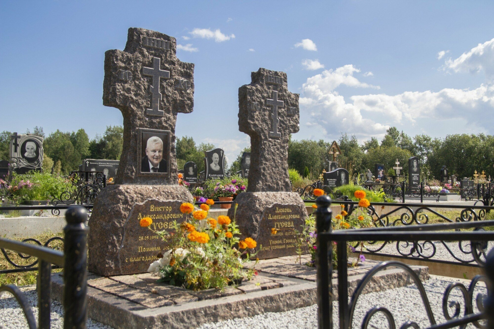 Крест в старорусском стиле