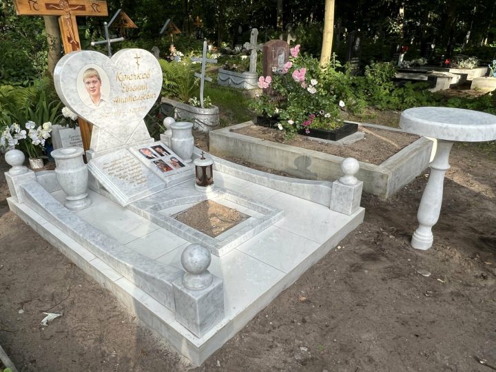 отзыв о работе monument-spb.ru